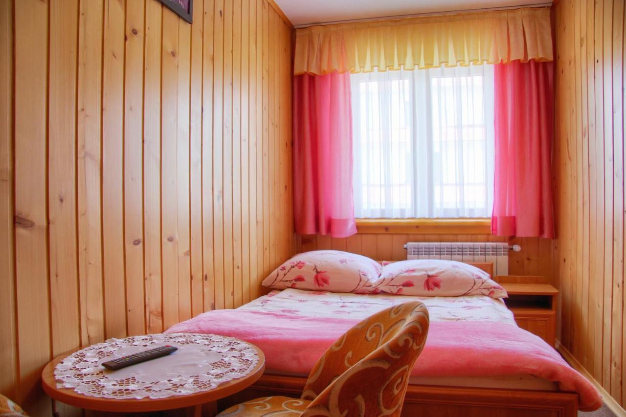 Pokoje Goscinne Anna Bukowska بوكافينا تترايسكا المظهر الخارجي الصورة
